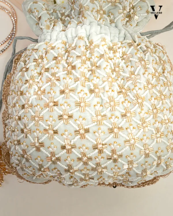 Ivory_Bloom_Pearl_Potli_Bag